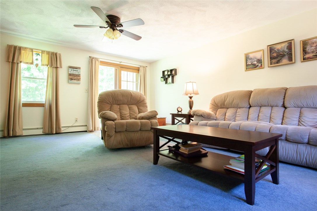15 Ridgewood Road Cranston, RI 02921 - Photo 10 of 36 Gallery Image 10