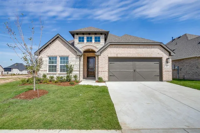 $3,000 | 909 Schuberts Road, Justin, TX 76247