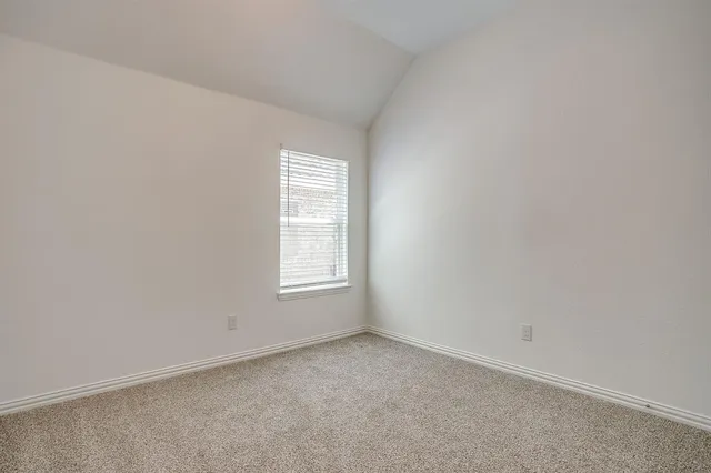 $3,000 | 909 Schuberts Road, Justin, TX 76247