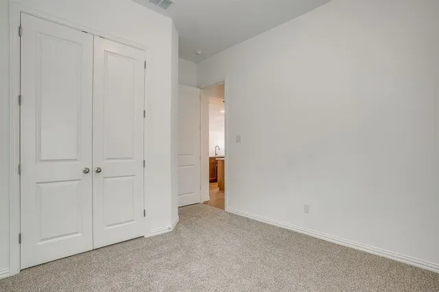 $3,000 | 909 Schuberts Road, Justin, TX 76247