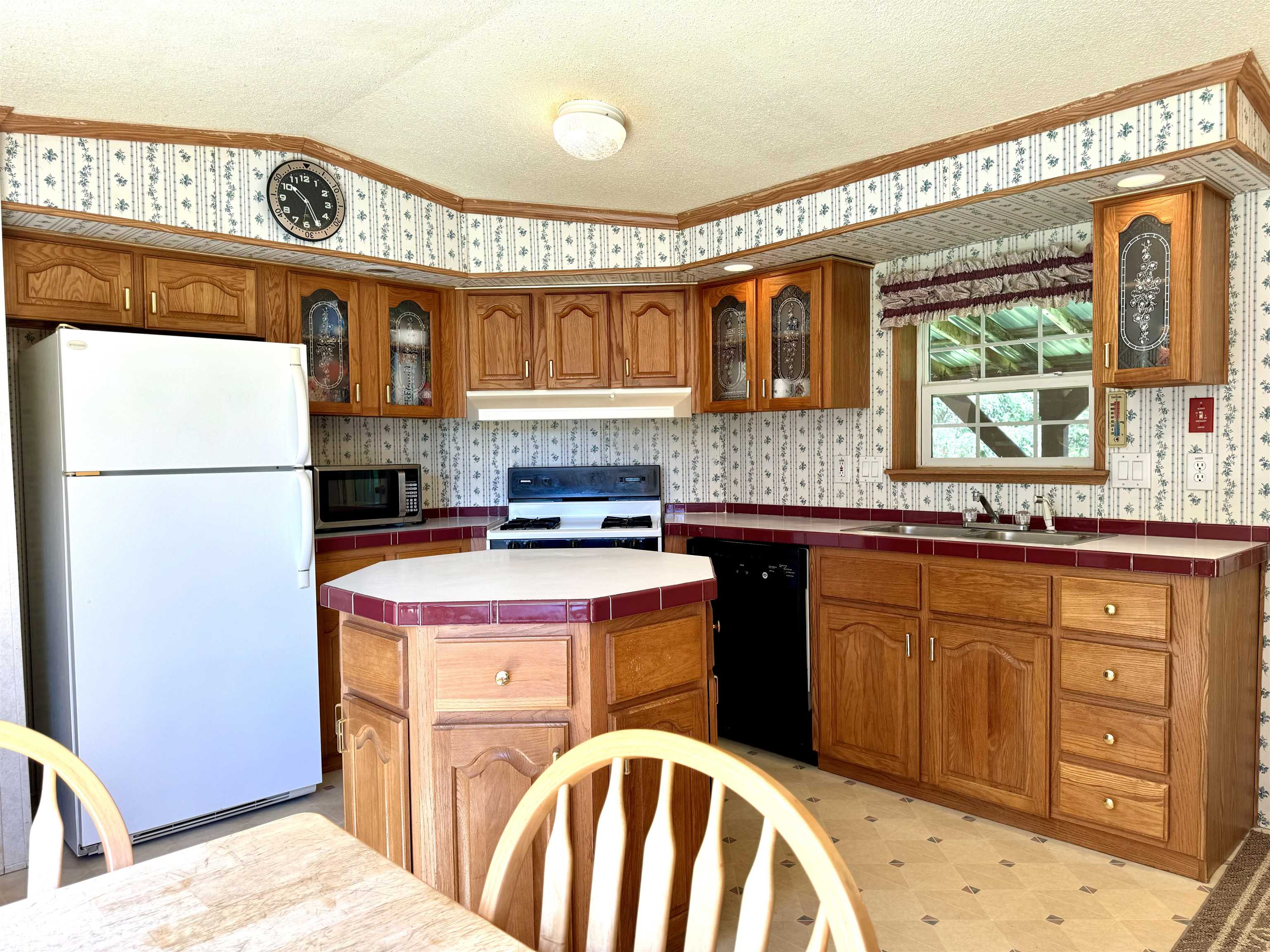 727 Baptist Hill Road, Unit 1 Lunenburg, VT 05906 - Photo 1 of 39