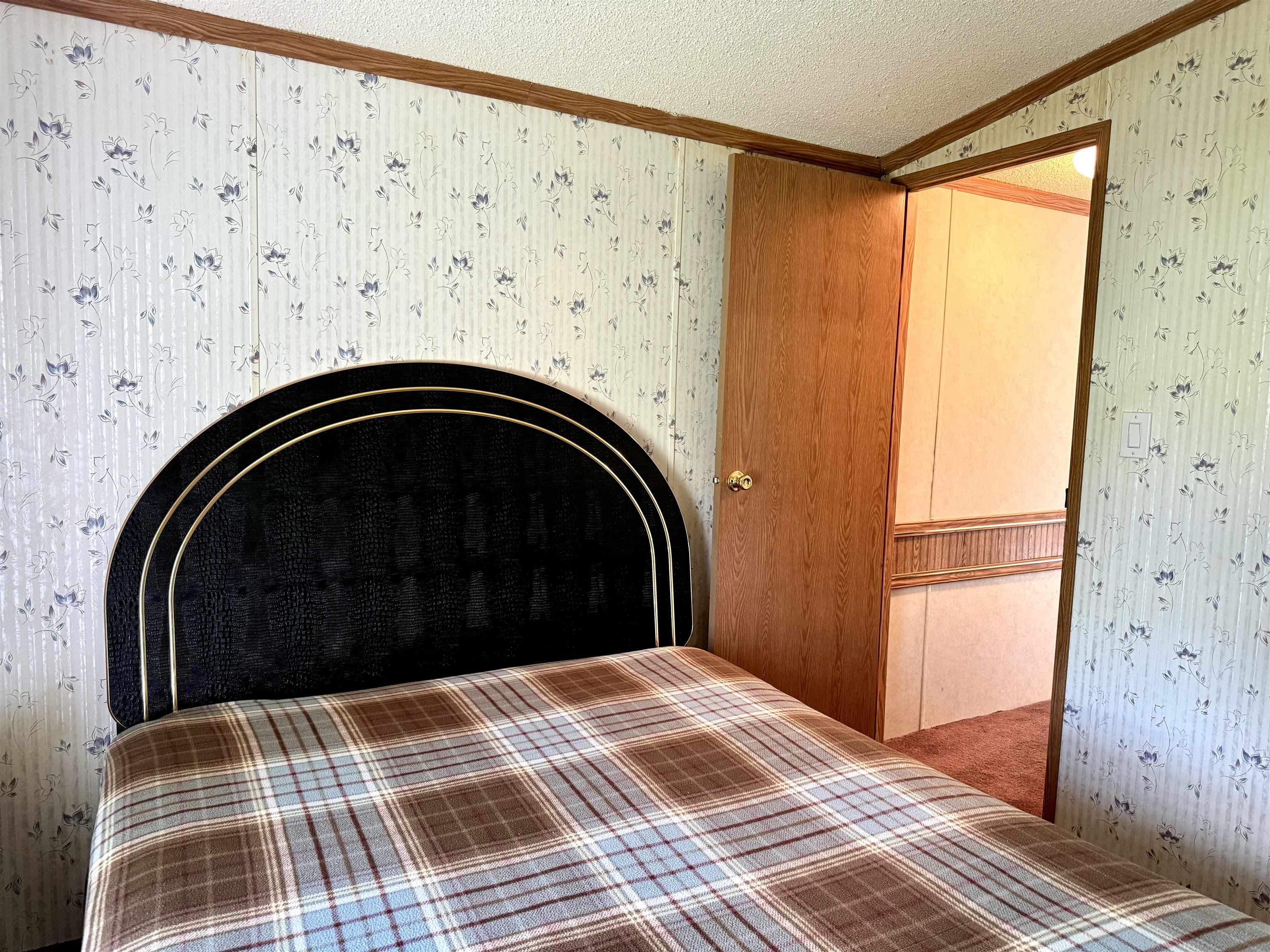 727 Baptist Hill Road, Unit 1 Lunenburg, VT 05906 - Photo 11 of 39