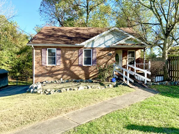 $1,800 | 3401 Oak Lawn Drive, Clarksville, TN 37042