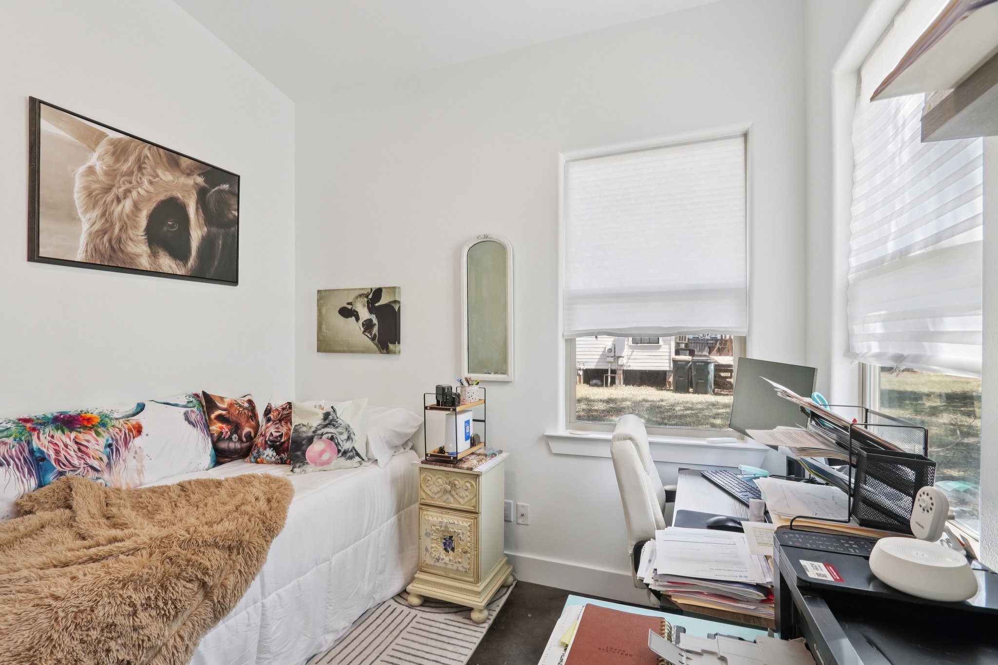 604 Wilhelm Street Bastrop, TX 78602 - Photo 28 of 39 a living room with furniture and a large window