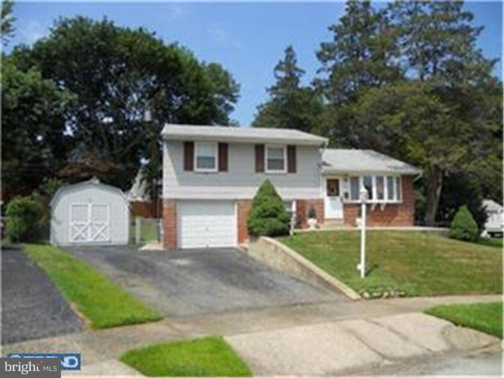 1109 Wynnbrook Road Secane, PA 19018 - Photo 1 of 23