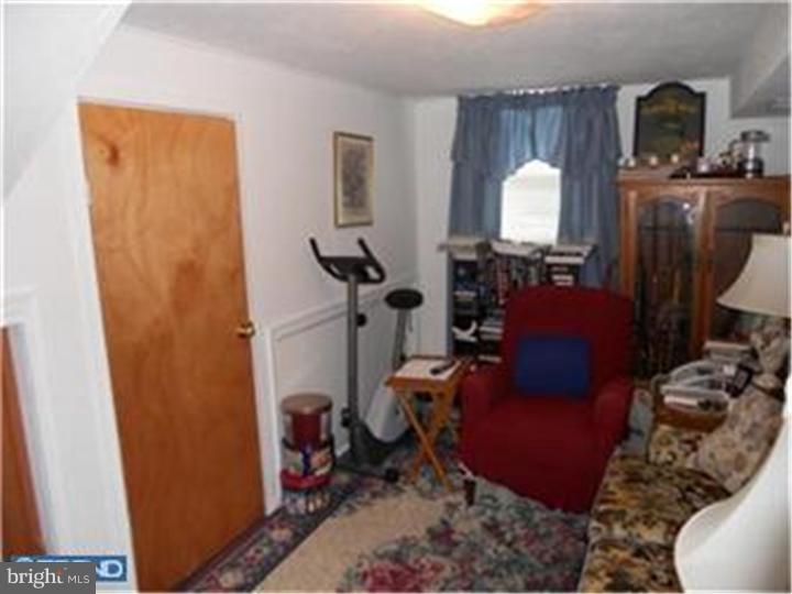1109 Wynnbrook Road Secane, PA 19018 - Photo 13 of 23