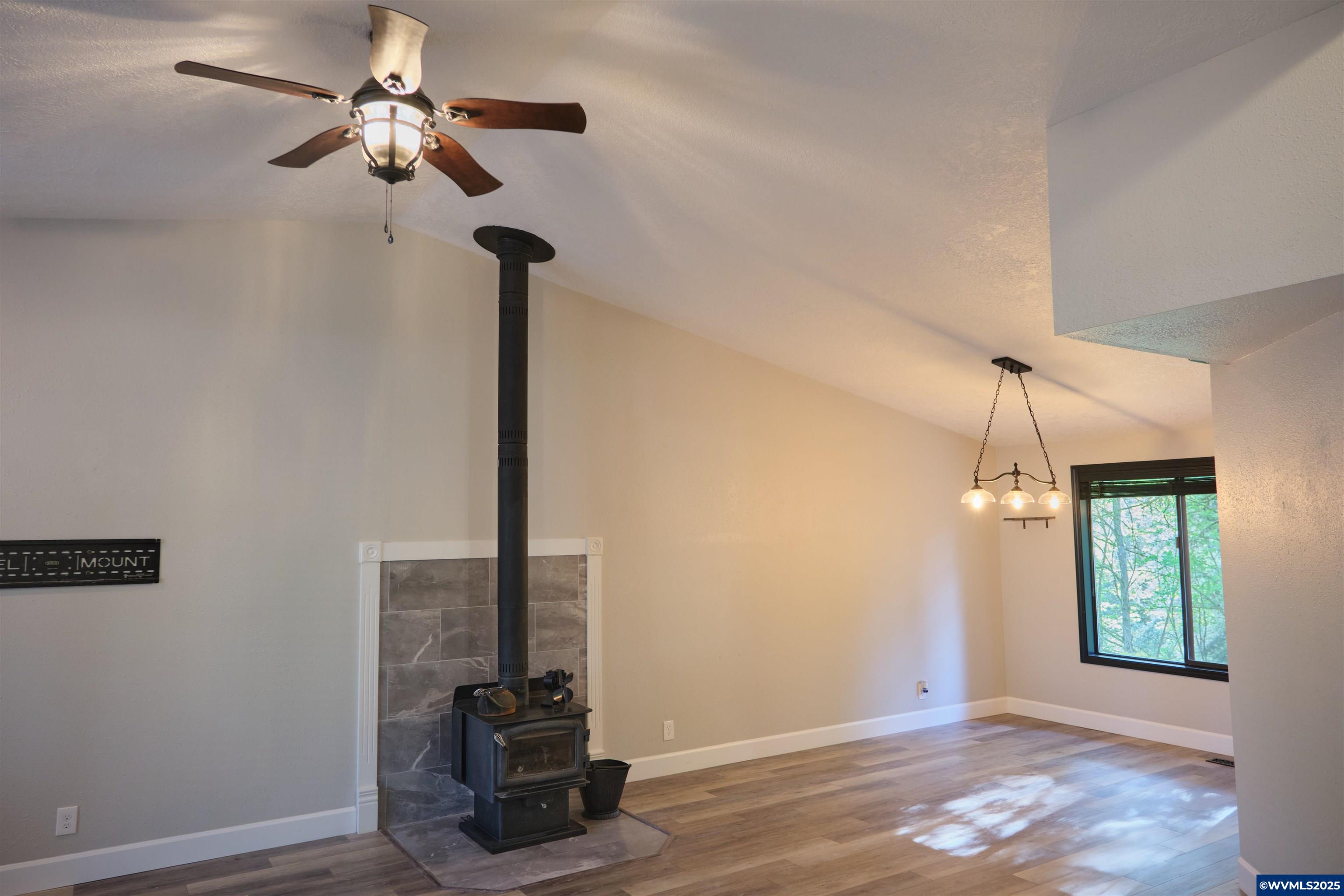 5853 Timber Ridge Drive Southeast Salem, OR 97317 - Photo 5 of 45 Gallery Image 5