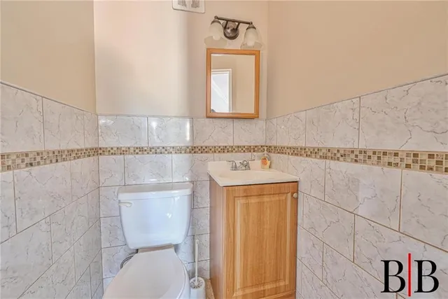 $1,289,000 | 2078 Bergen Avenue | Bergen Beach