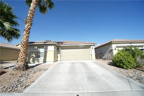 $1,895 | 6040 Eganridge Court, North Las Vegas, NV 89081