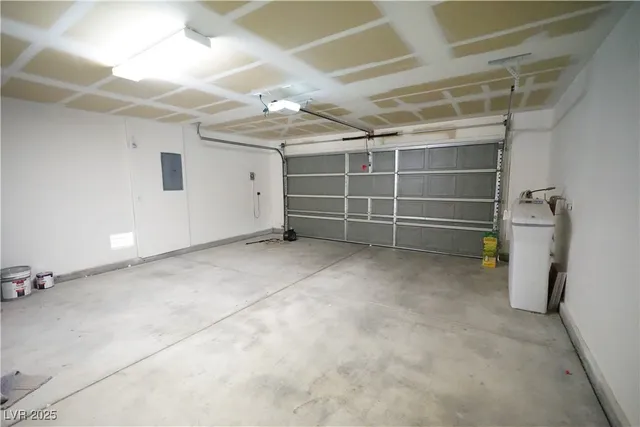 $1,995 | 6040 Eganridge Court, North Las Vegas, NV 89081