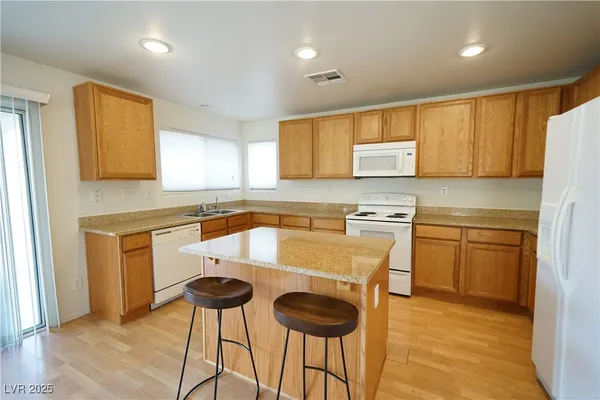 $1,895 | 6040 Eganridge Court, North Las Vegas, NV 89081