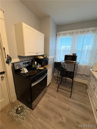 $2,100 | 114 Ashland Avenue, Unit 2, Buffalo, NY 14222
