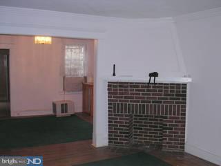 233 Kingston Road Upper Darby, PA 19082 - Photo 4 of 6