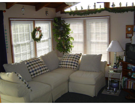 26 Darnell Road Worcester, MA 01606 - Photo 5 of 23 Gallery Image 5