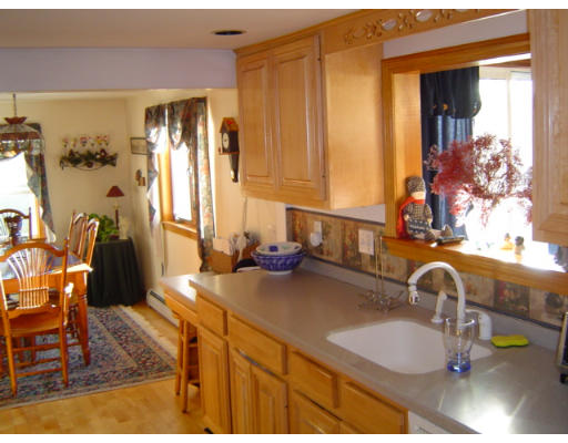 26 Darnell Road Worcester, MA 01606 - Photo 7 of 23 Gallery Image 7