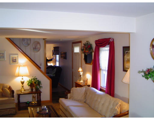 26 Darnell Road Worcester, MA 01606 - Photo 10 of 23 Gallery Image 10
