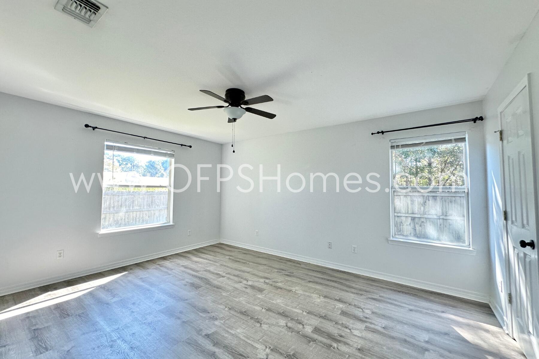 2426 Houston Circle Gulf Breeze, FL 32563 - Photo 14 of 25 a view of an empty room and window
