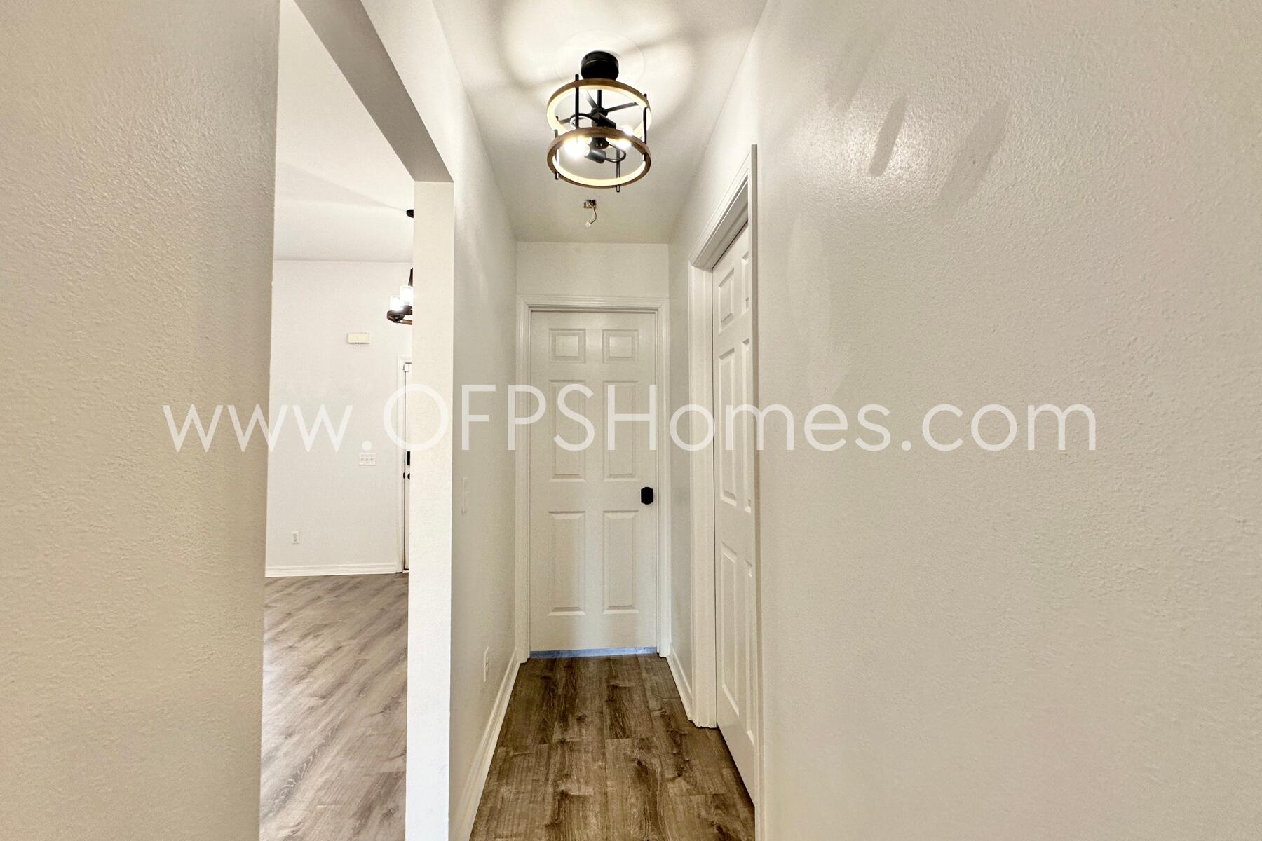 2426 Houston Circle Gulf Breeze, FL 32563 - Photo 19 of 25 a view of a bathroom