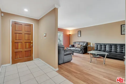 $1,349,000 | 448 West 64th Street, Inglewood, CA 90302