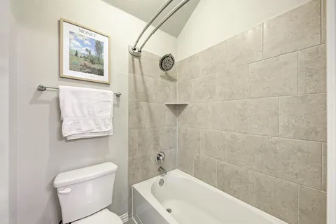 $438,000 | 284 Everglade Drive, Buda, TX 78610