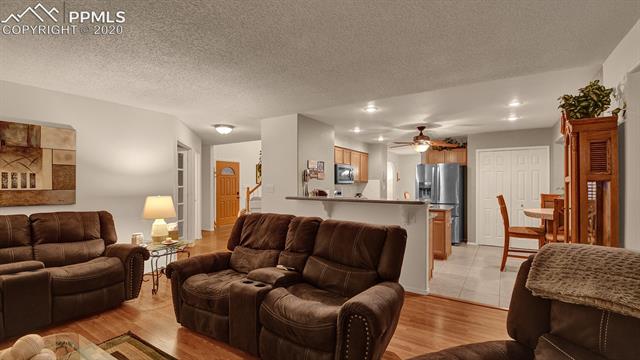 5271 Rondo Way Colorado Springs, CO 80911 - Photo 10 of 44