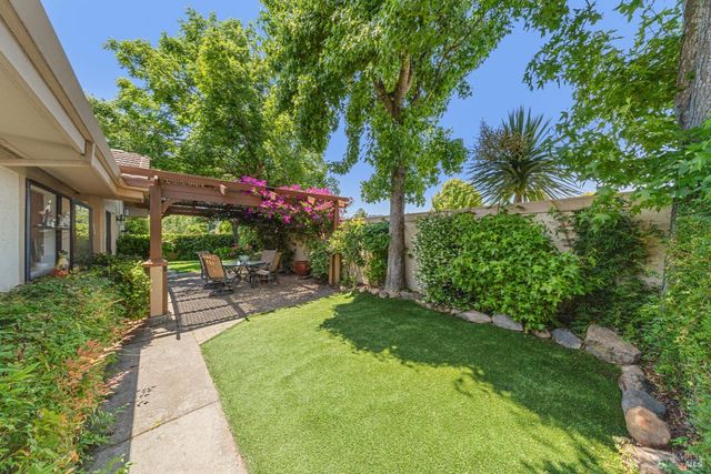 $1,170,000 | 105 Holstrom Circle, Novato, CA 94947