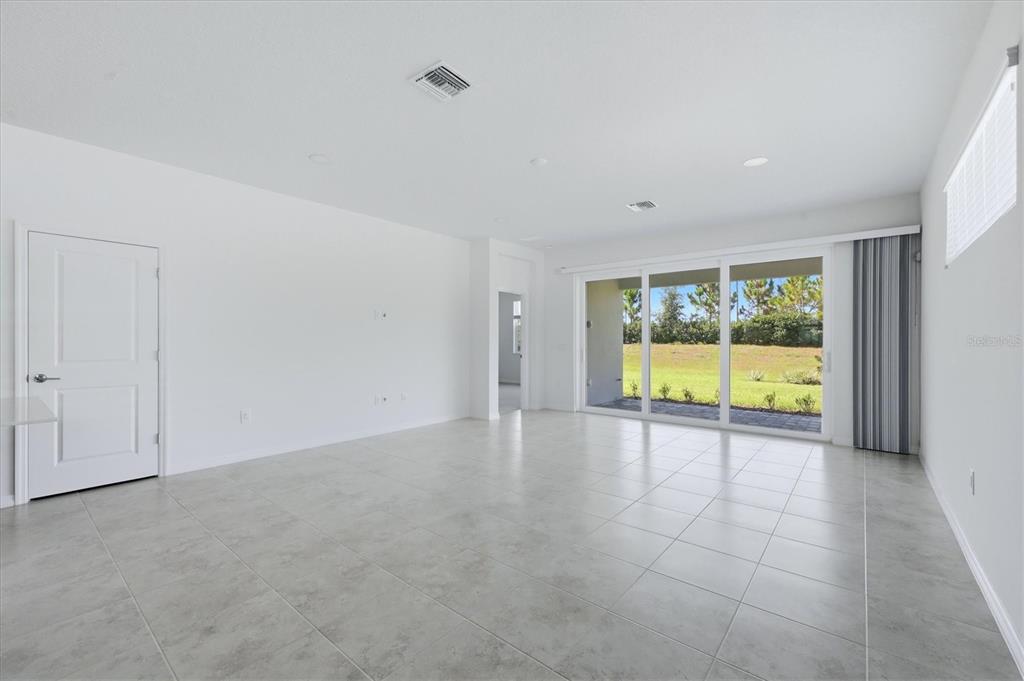 8113 Sternway Road Sarasota, FL 34240 - Photo 3 of 85
