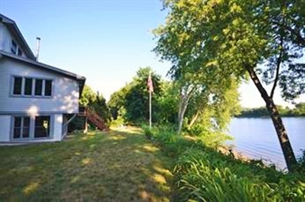 33 Aqua Vitae Road Hadley, MA 01035 - Photo 3 of 30 Gallery Image 3