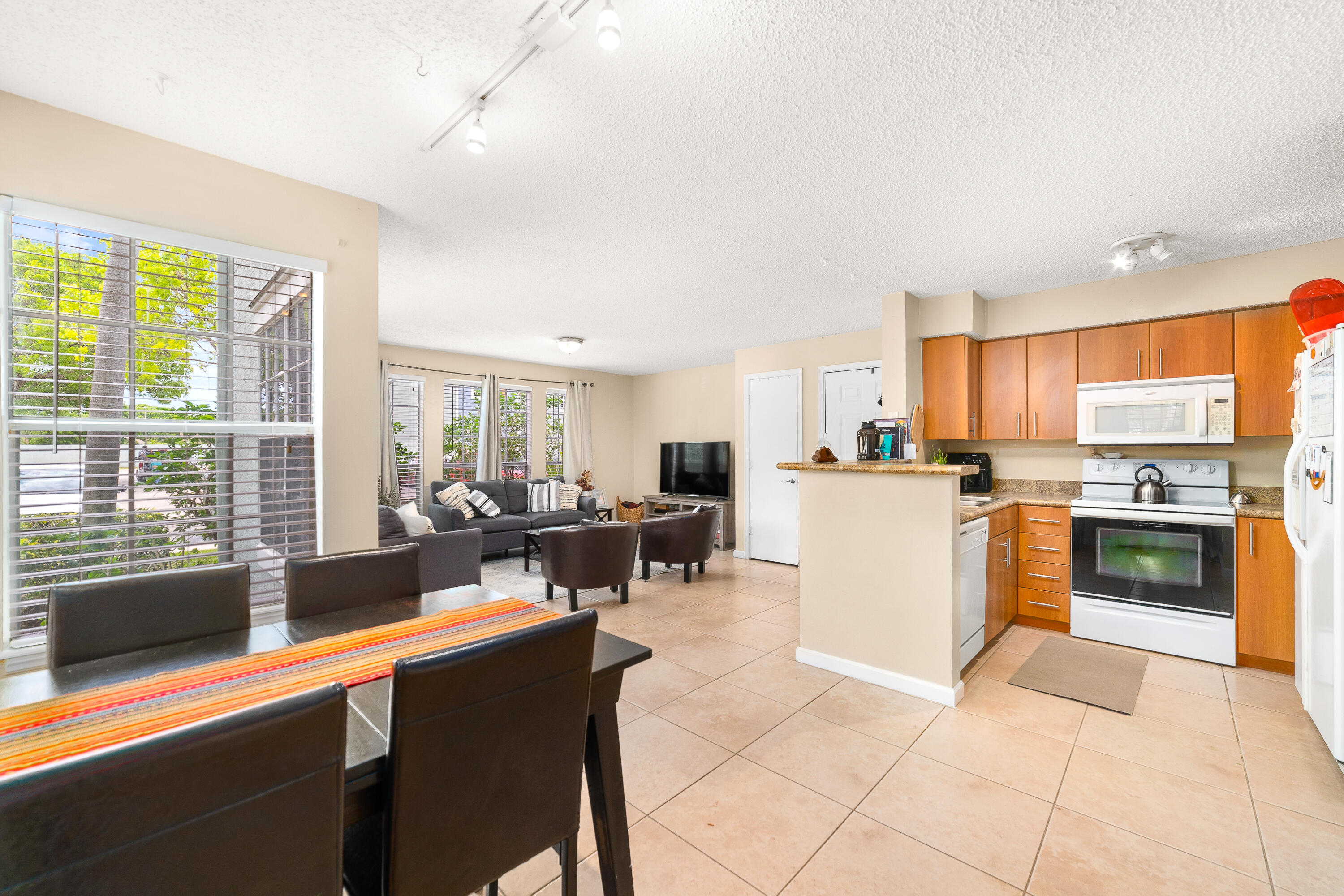 1215 Crystal Way, Unit G Delray Beach, FL 33444 - Photo 10 of 28 _DSC7506