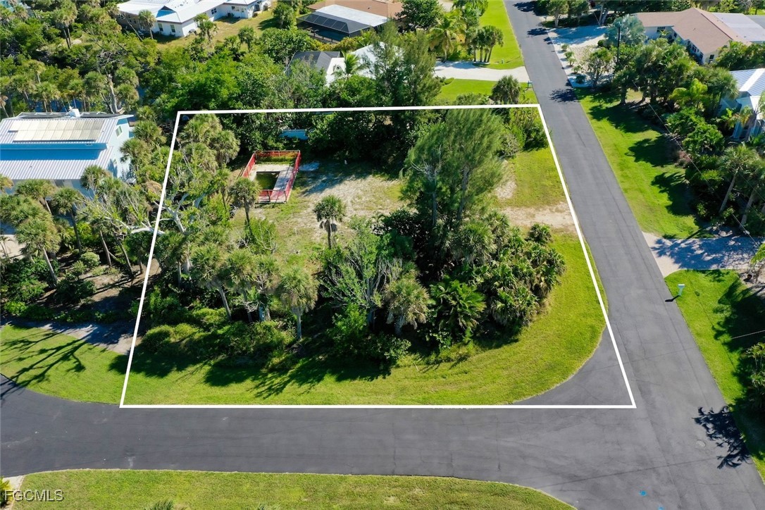 1653 Bunting Lane Sanibel, FL 33957 - Photo 10 of 12