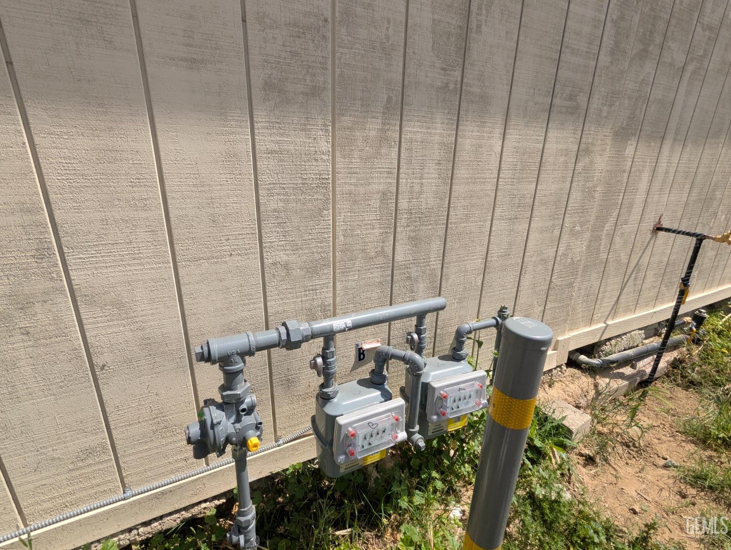 Undisclosed Address Bakersfield, CA 93307 - Photo 3 of 17