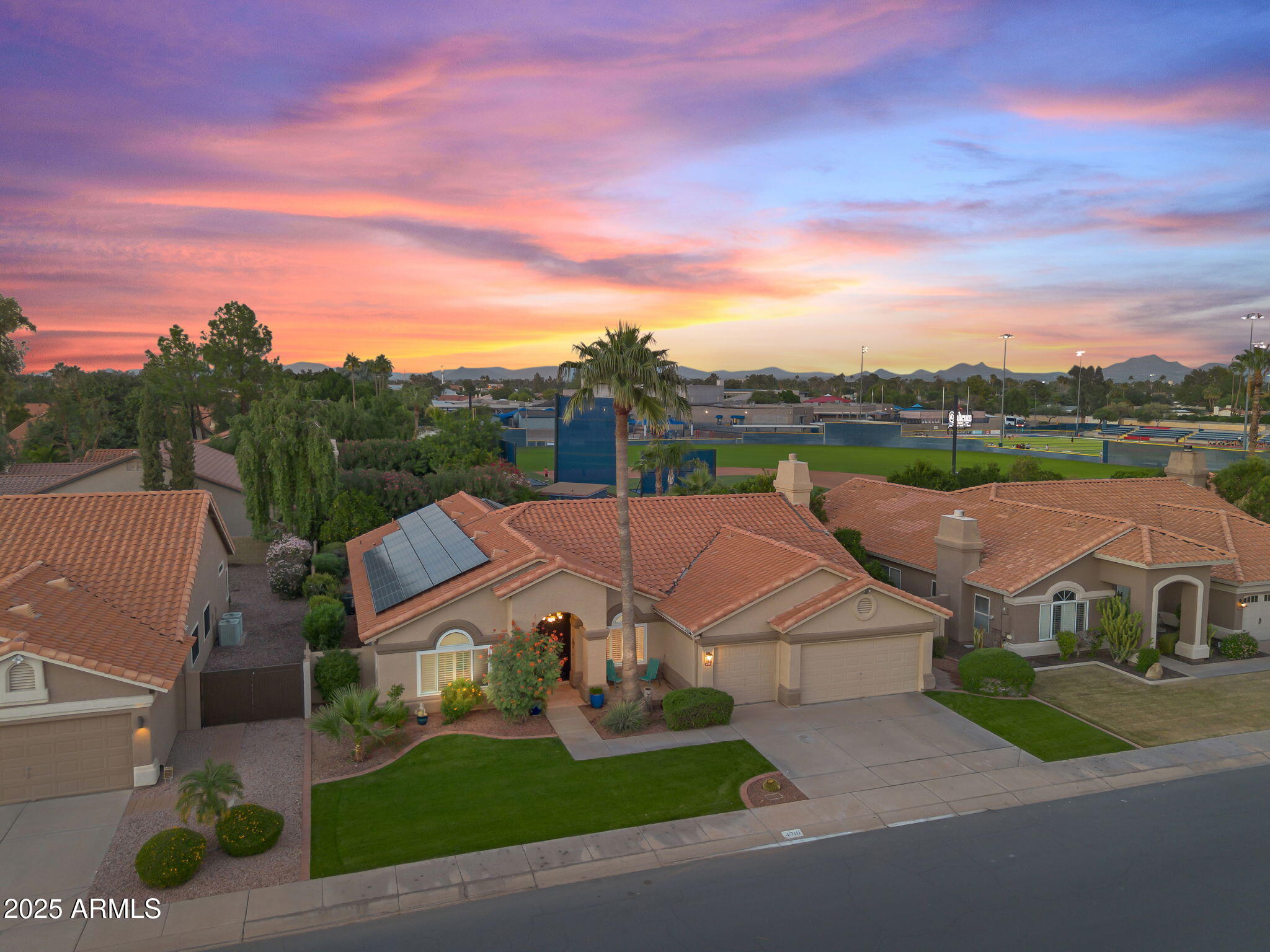 4710 East Hearn Road Phoenix, AZ 85032 - Photo 3 of 75 Gorgeous at sunset!