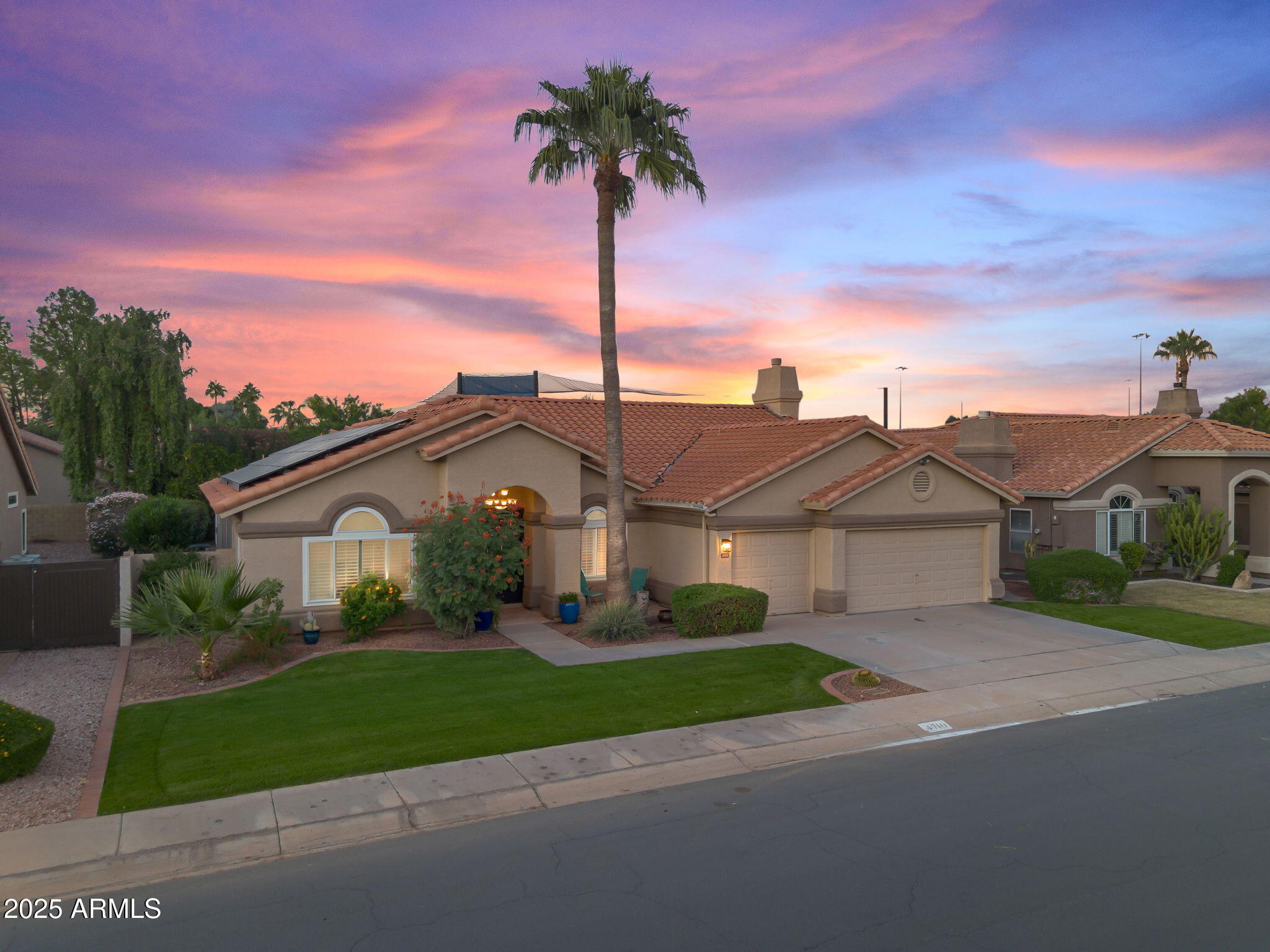 4710 East Hearn Road Phoenix, AZ 85032 - Photo 7 of 75 Welcome home!