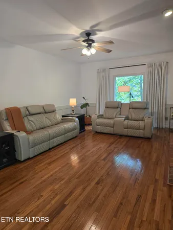 $785,000 | 701 Hampton Roads Drive, Knoxville, TN 37934