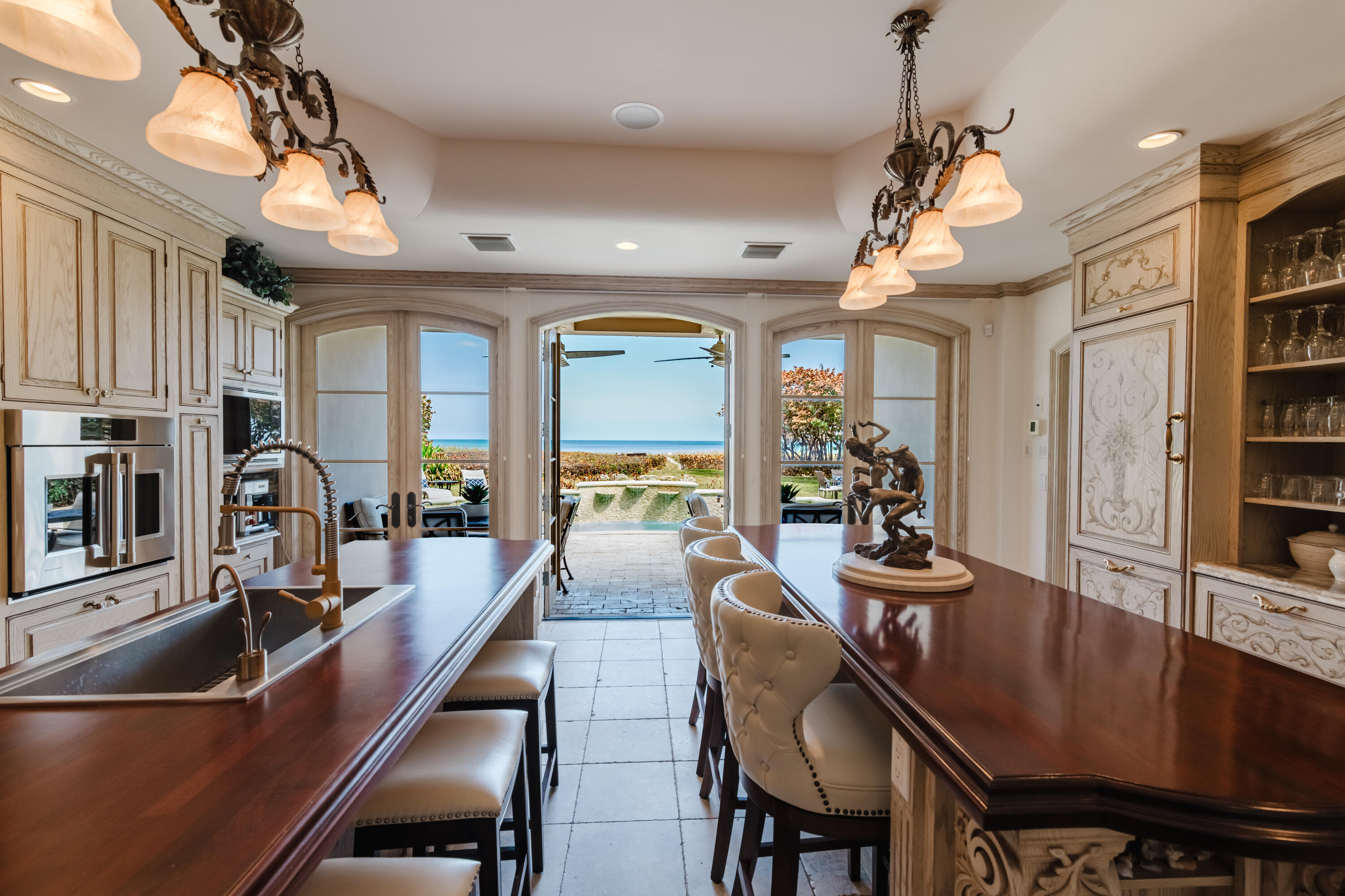 19 North Beach Road Jupiter Island, FL 33455 - Photo 19 of 80 Kitchen