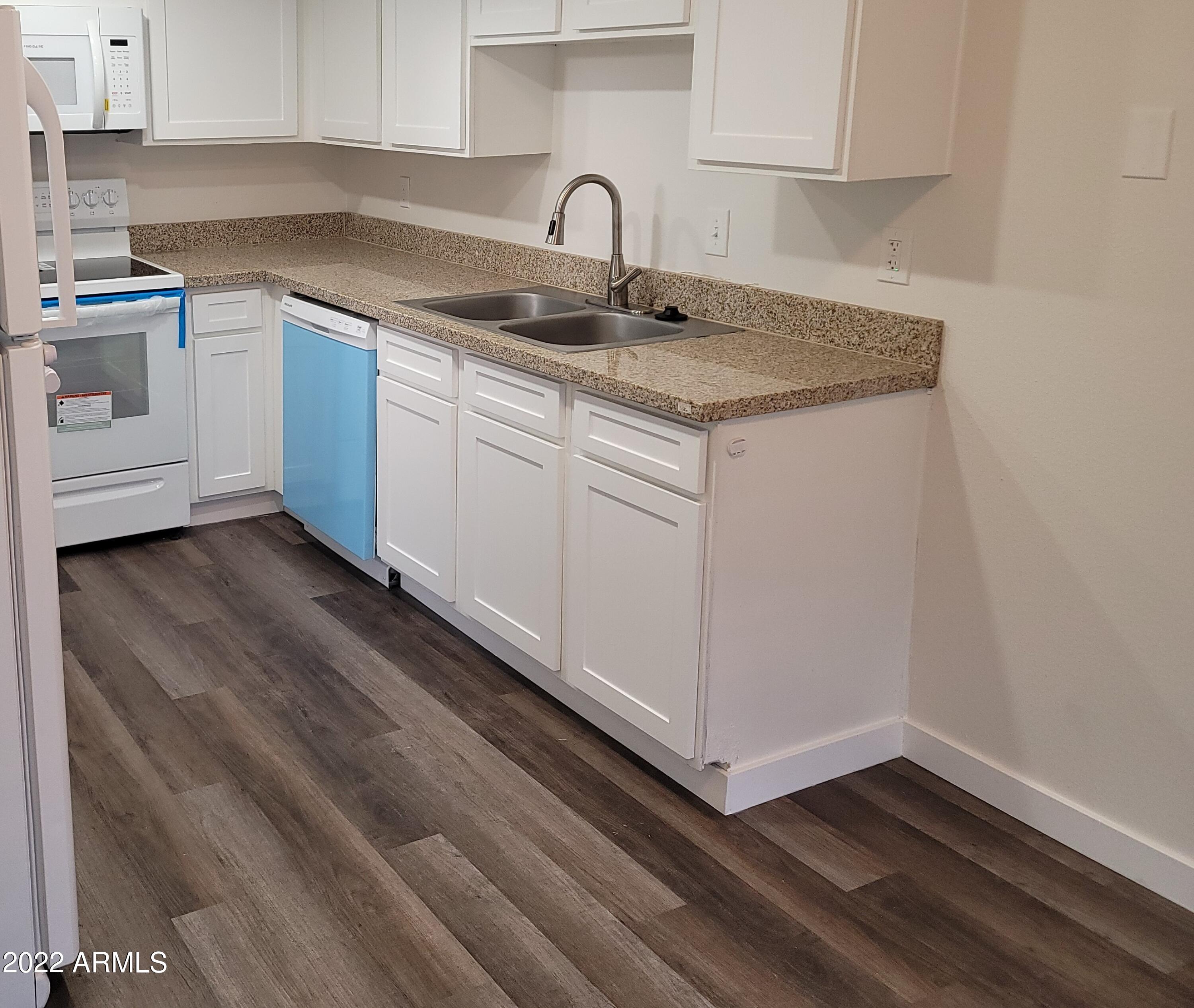 5315 West Mountain View Road Glendale, AZ 85302 - Photo 7 of 25 20220706_155853b