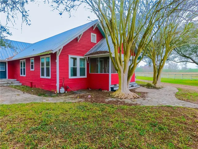$1,499,000 | 4043 Fleming Prairie Road, Victoria, TX 77905