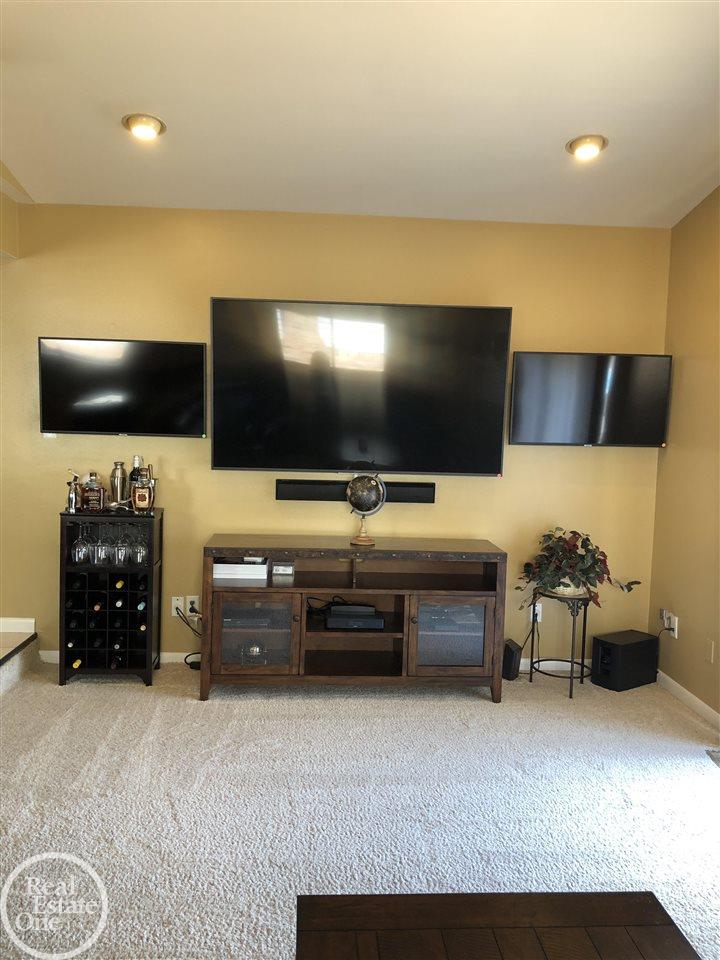 47725 Chrys Road Macomb, MI 48044 - Photo 10 of 51