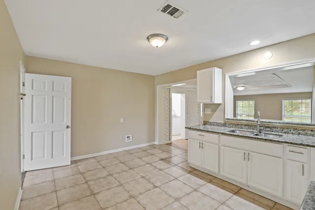 $1,325 | 9315 Laura Koppe Road, Houston, TX 77078