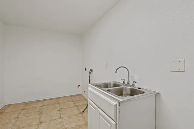 $1,325 | 9315 Laura Koppe Road, Houston, TX 77078