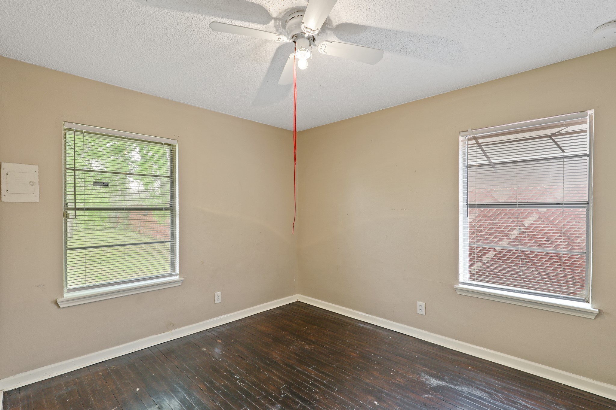 9315 Laura Koppe Road Houston, TX 77078 - Photo 5 of 15