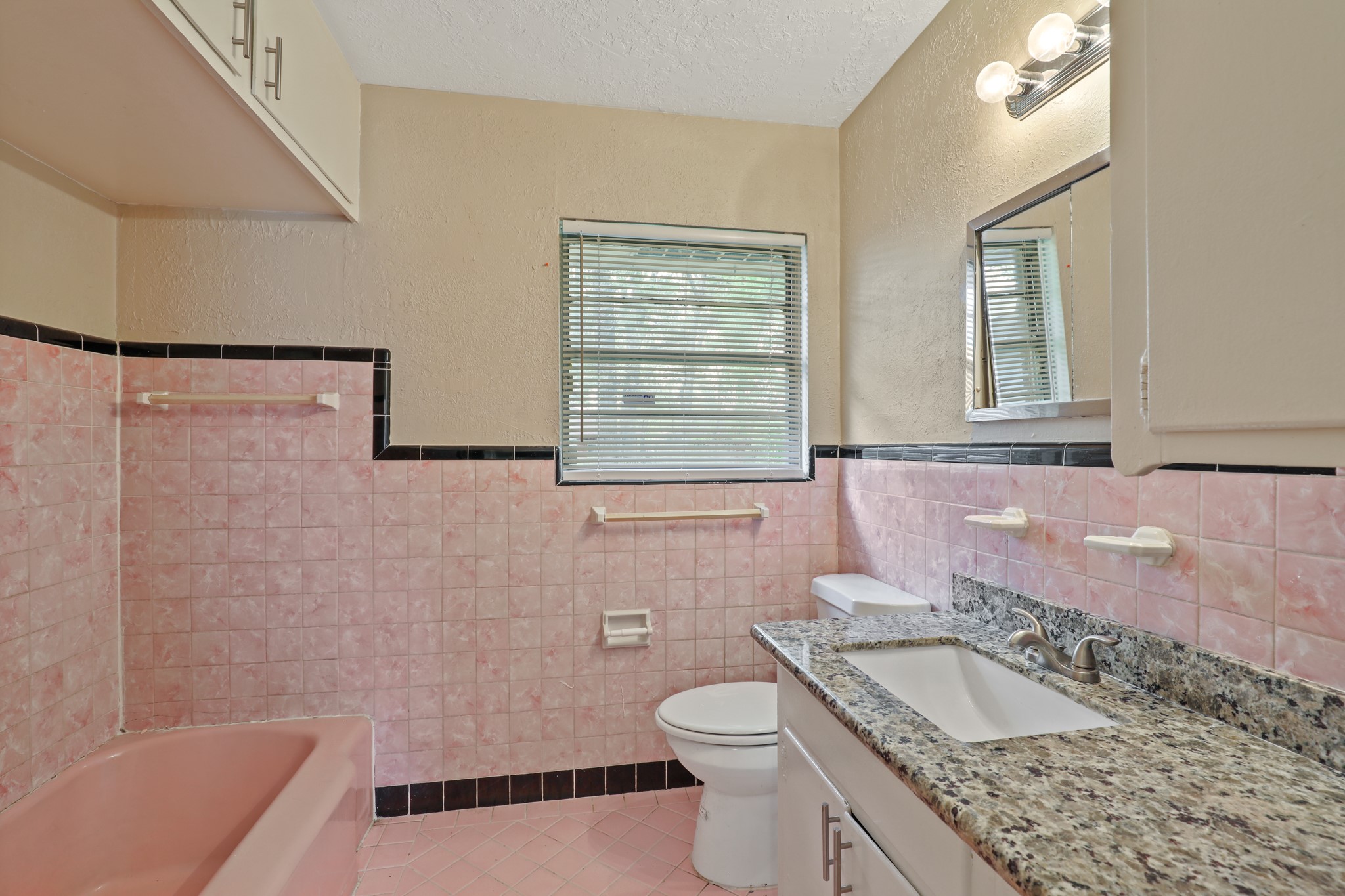 9315 Laura Koppe Road Houston, TX 77078 - Photo 6 of 15