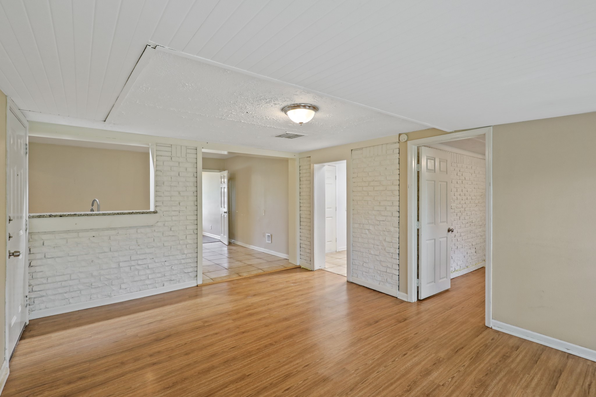 9315 Laura Koppe Road Houston, TX 77078 - Photo 10 of 15