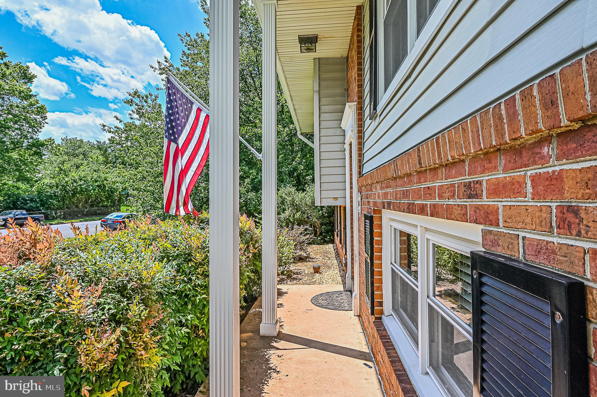 1407 East Beech Road Sterling, VA 20164 - Photo 3 of 45 Exterior Front