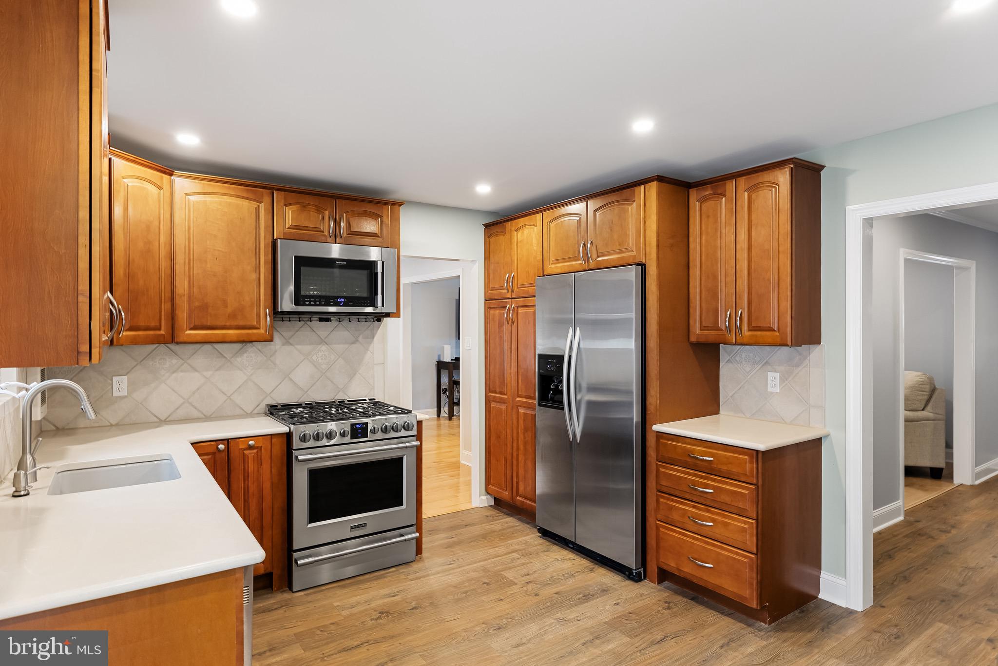 26 Greenvale Road Cherry Hill, NJ 08034 - Photo 9 of 38 Gallery Image 9