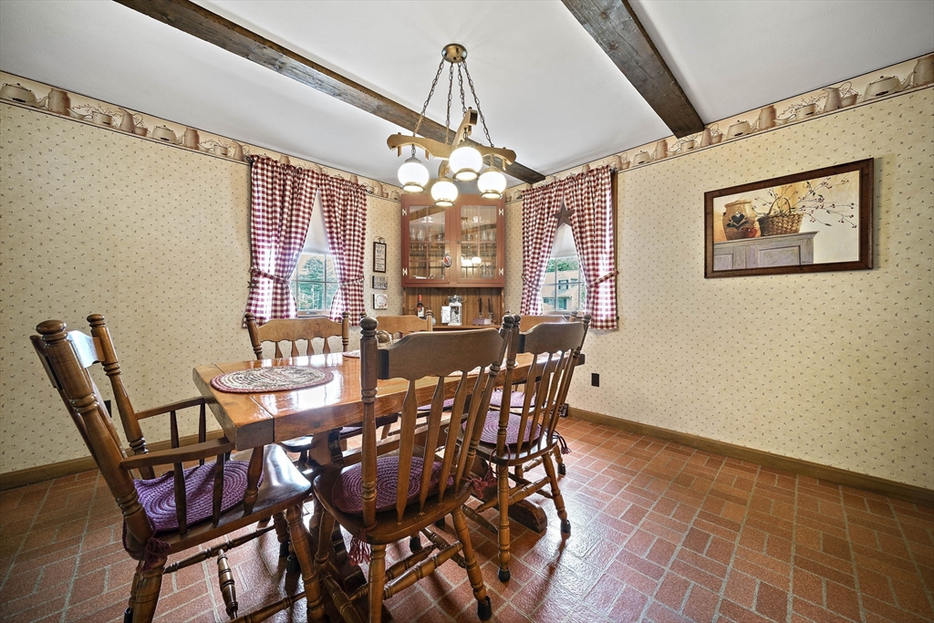 24 Spallus Road Stoughton, MA 02072 - Photo 4 of 29