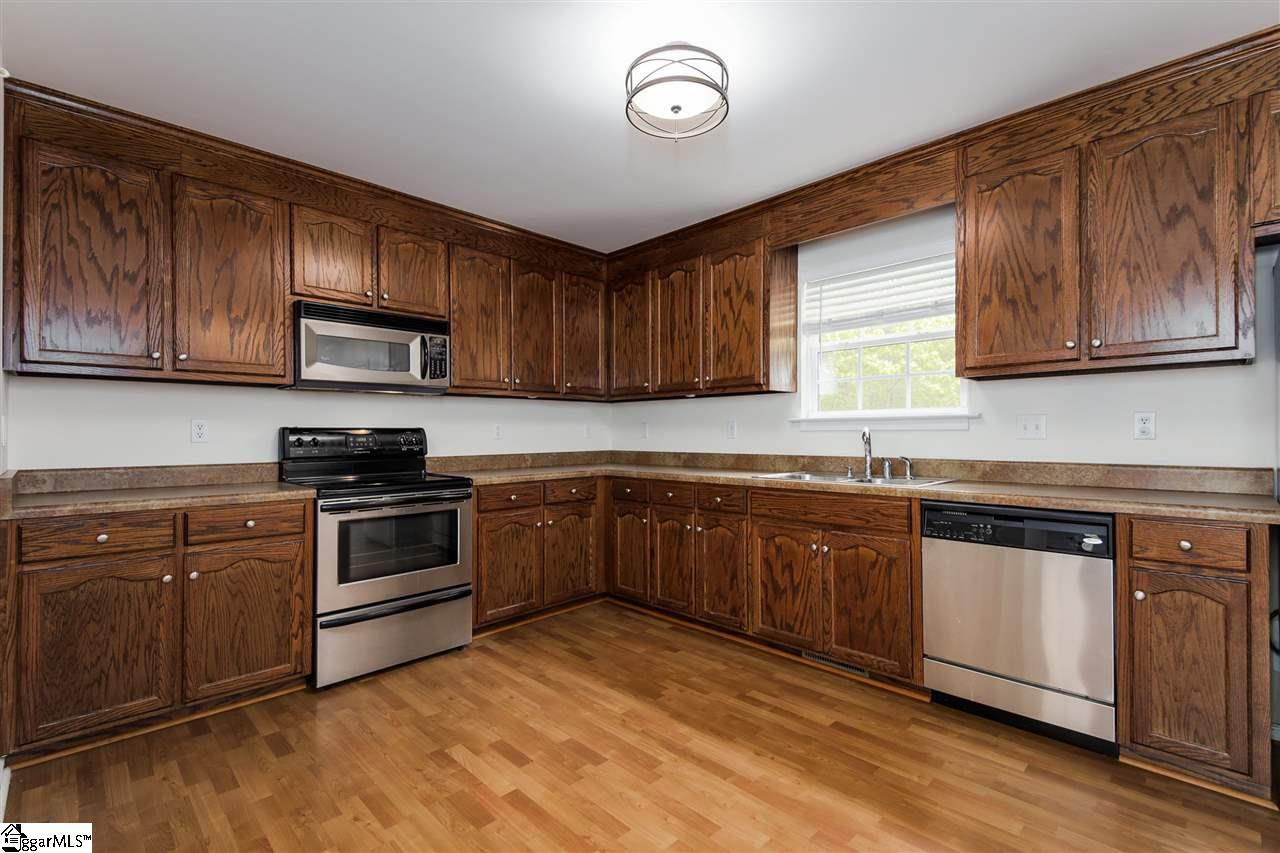 31 Starview Road Travelers Rest, SC 29690 - Photo 4 of 16 Gallery Image 4
