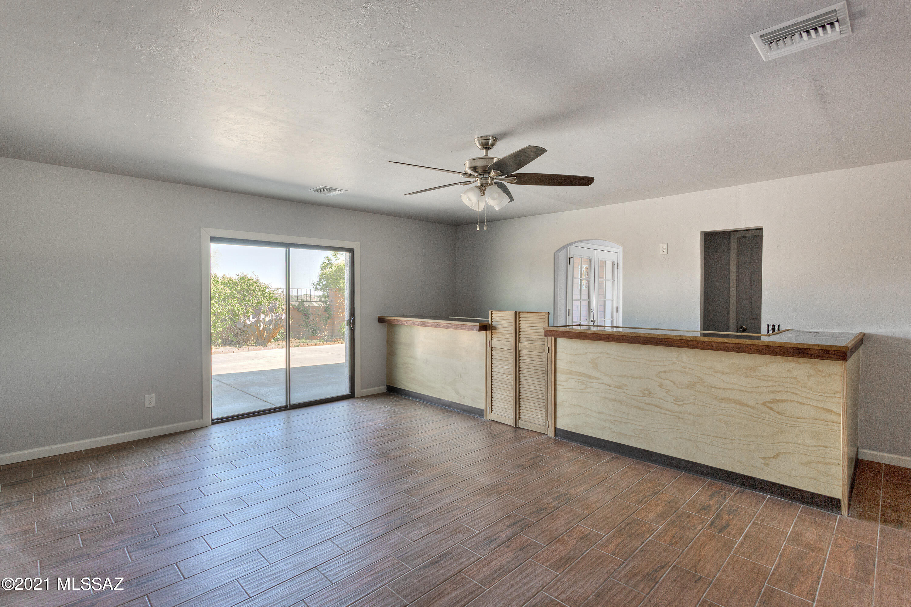 1096 Montosa Circulo Rio Rico, AZ 85648 - Photo 30 of 39 a view of an empty room with a window