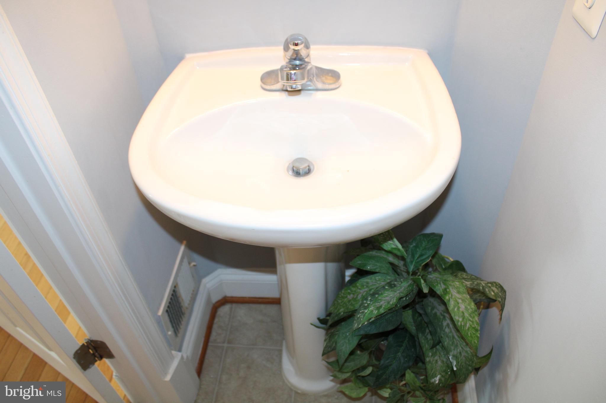 16171 Radburn Street Woodbridge, VA 22191 - Photo 39 of 95 Gallery Image 39