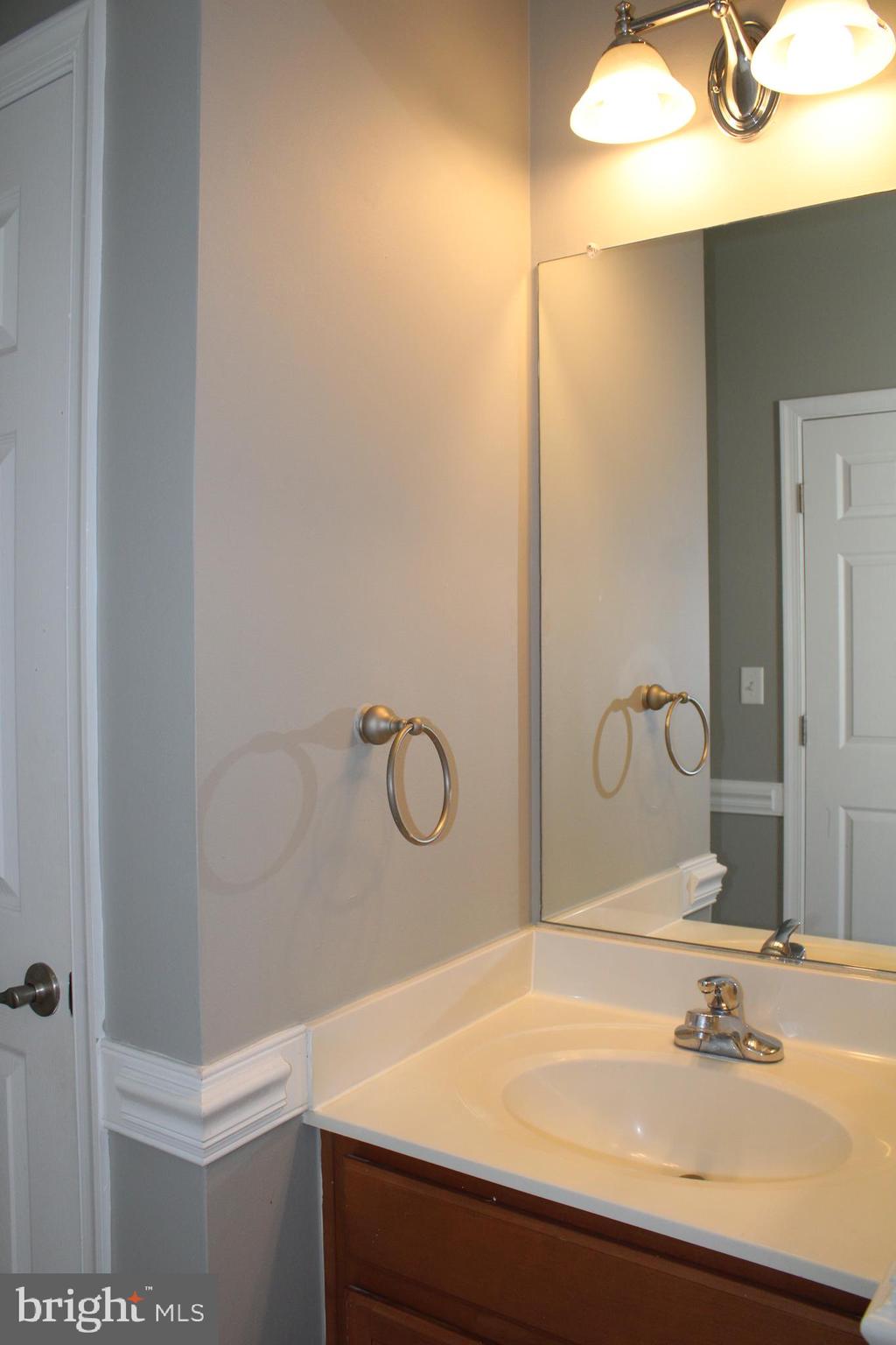 16171 Radburn Street Woodbridge, VA 22191 - Photo 64 of 95 Gallery Image 64